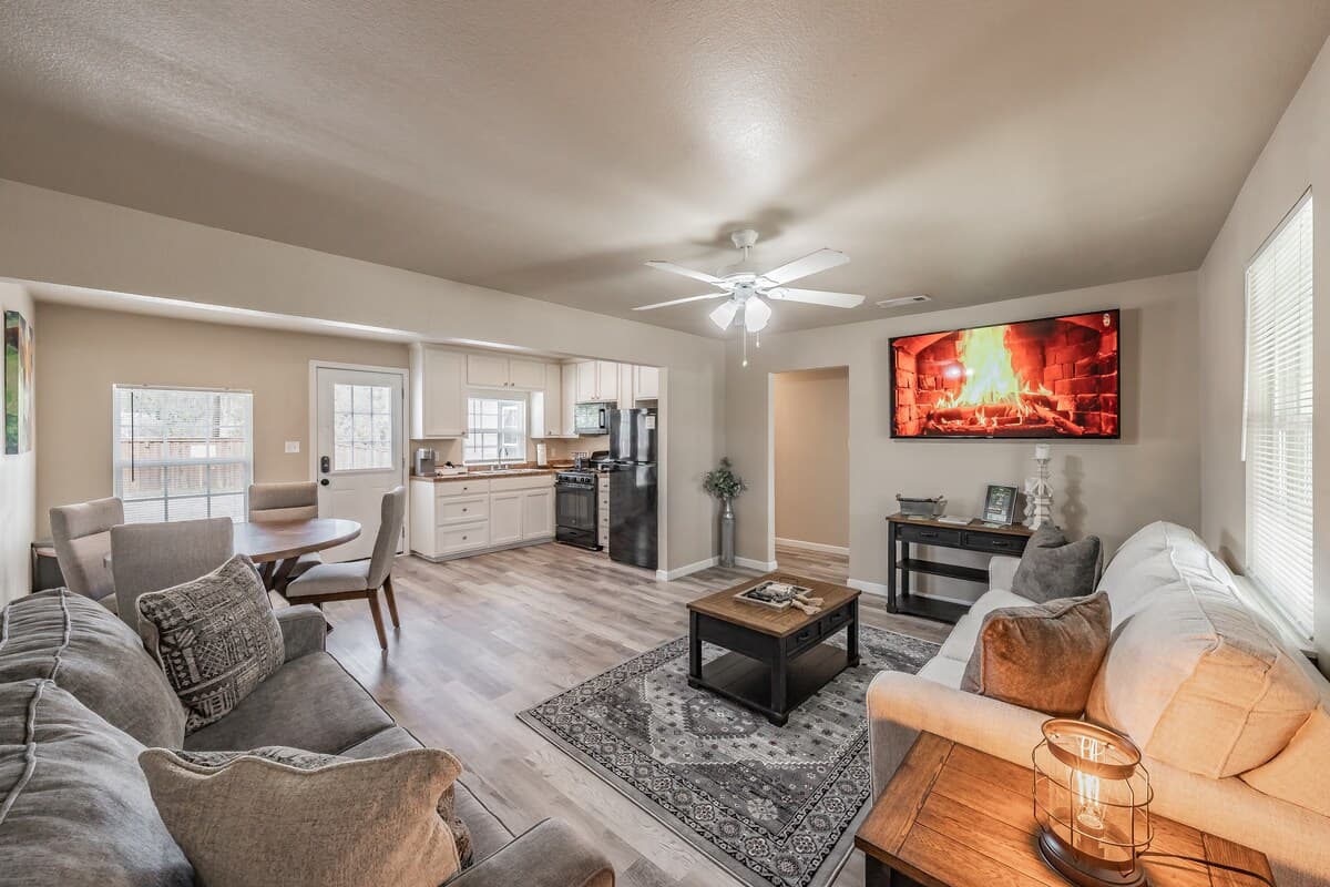 Buffalo Creek living room